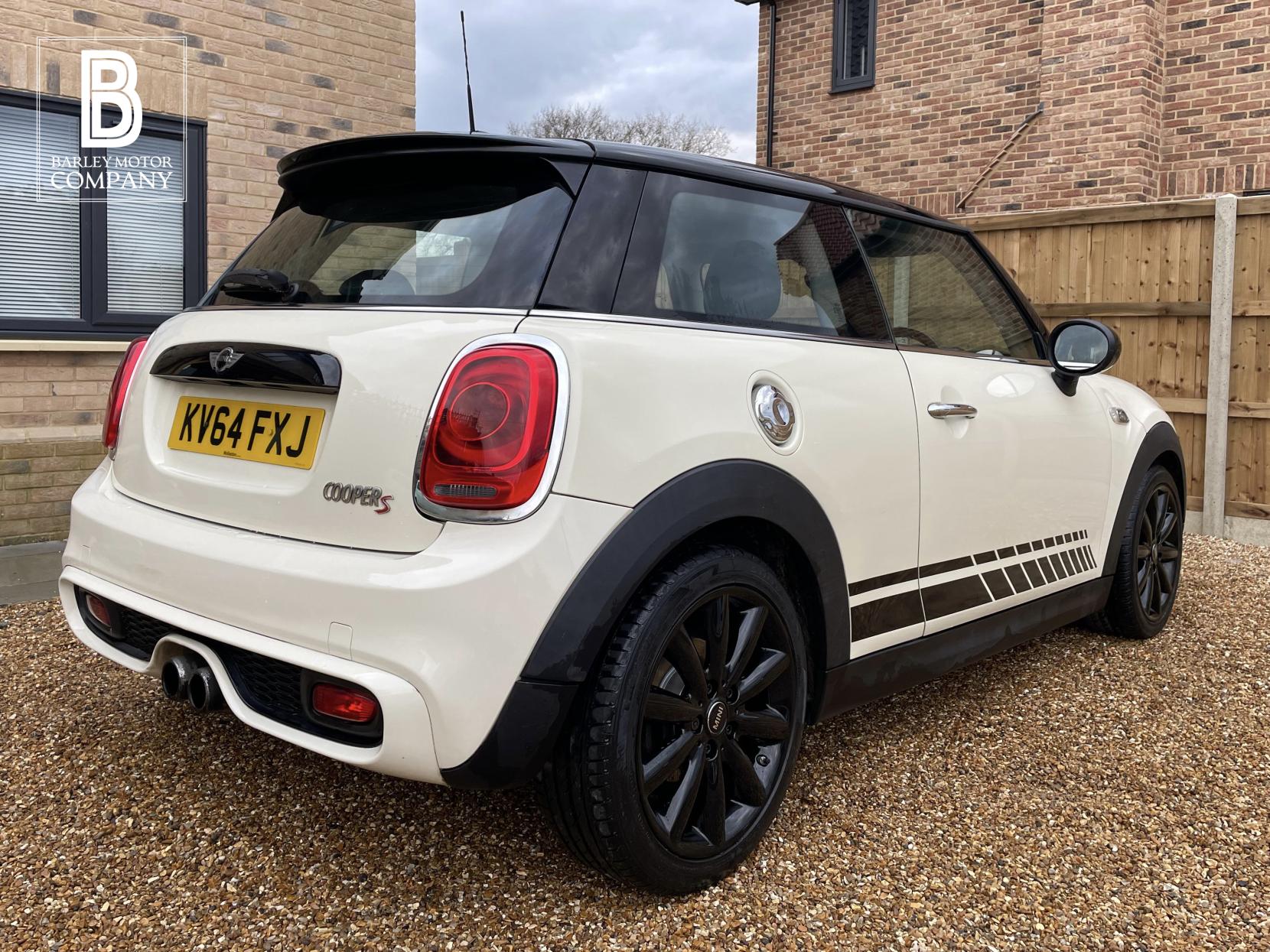 MINI Hatch 2.0 Cooper S Hatchback 3dr Petrol Manual Euro 6 (s/s) (192 ps)